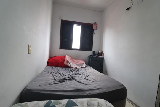 Quarto 2 de casa à venda com 2 quartos, 60m² em Utinga, Santo André