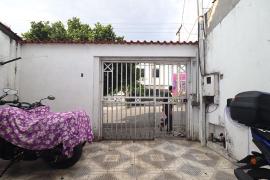 Garagem de casa à venda com 2 quartos, 60m² em Utinga, Santo André