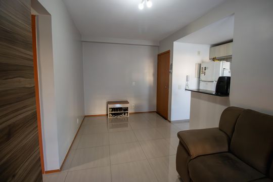 Sala de apartamento à venda com 3 quartos, 57m² em Irajá, Rio de Janeiro