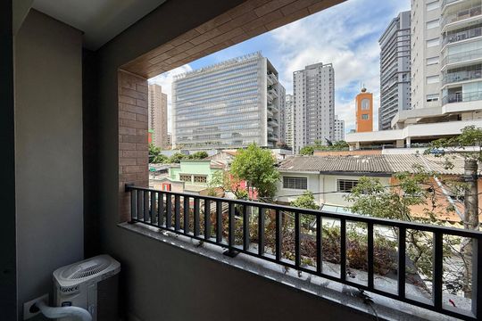 Sacada   de kitnet/studio para alugar com 0 quarto, 25m² em Vila Cordeiro, São Paulo