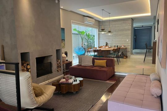 Casa para alugar com 3 quartos, 350m² em Residencial Quatro (Alphaville), Santana de Parnaíba
