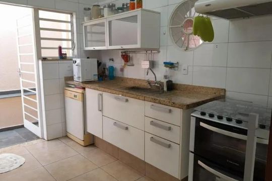 Casa para alugar com 2 quartos, 218m² em Jardim Guanabara, Campinas