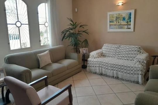 Casa para alugar com 2 quartos, 218m² em Jardim Guanabara, Campinas