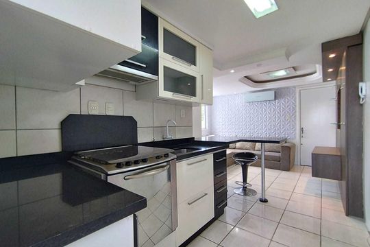 Cozinha  de apartamento à venda com 1 quarto, 50m² em Canudos, Novo Hamburgo