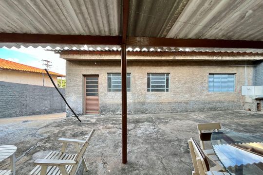 Casa dos fundos de casa à venda com 4 quartos, 180m² em Parque Imperador, Campinas