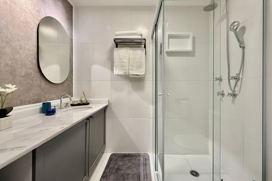 Banheiro  de kitnet/studio para alugar com 1 quarto, 27m² em Santo Amaro, São Paulo