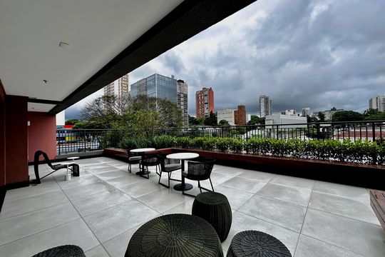 Terraço de kitnet/studio à venda com 1 quarto, 27m² em Santo Amaro, São Paulo