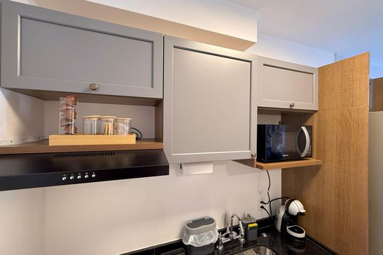 Cozinha  de kitnet/studio para alugar com 1 quarto, 27m² em Santo Amaro, São Paulo