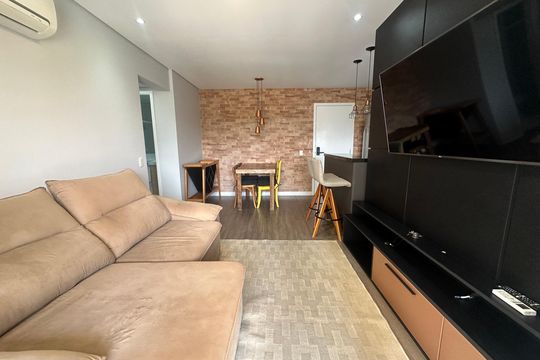 Sala de apartamento para alugar com 1 quarto, 51m² em Empresarial 18 do Forte, Barueri