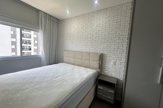 Quarto de apartamento para alugar com 1 quarto, 51m² em Empresarial 18 do Forte, Barueri