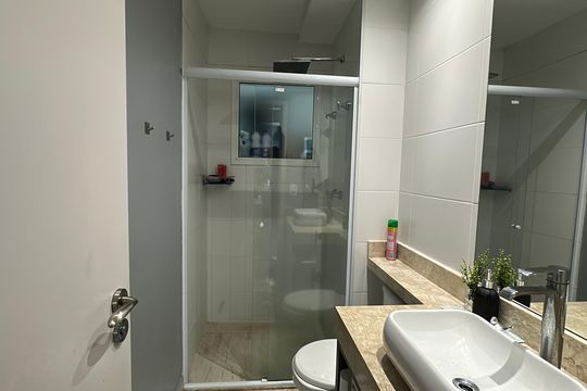 Banheiro de apartamento à venda com 3 quartos, 87m² em Jardim Esperança, Barueri