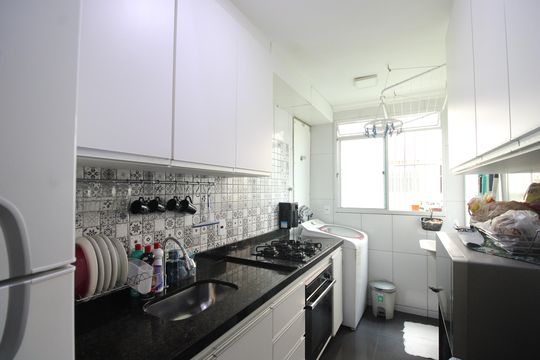 Cozinha de apartamento à venda com 2 quartos, 45m² em Anil, Rio de Janeiro