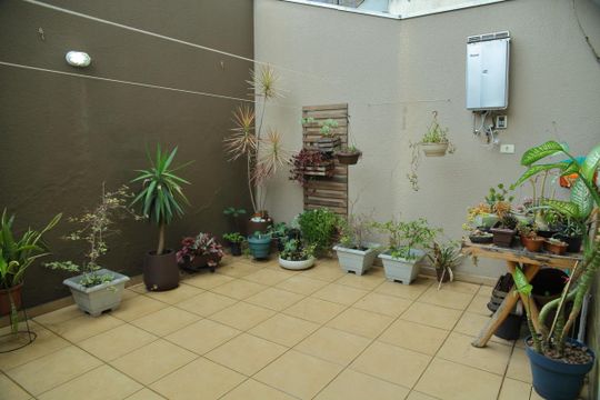 Quintal  de casa à venda com 3 quartos, 220m² em Santa Terezinha, São Bernardo do Campo