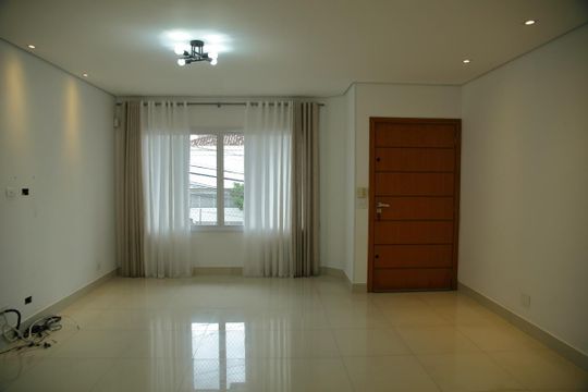 Casa à venda com 3 quartos, 220m² em Santa Terezinha, São Bernardo do Campo