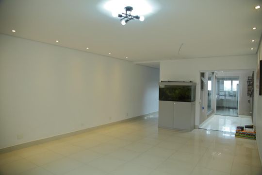 Sala de casa à venda com 3 quartos, 220m² em Santa Terezinha, São Bernardo do Campo