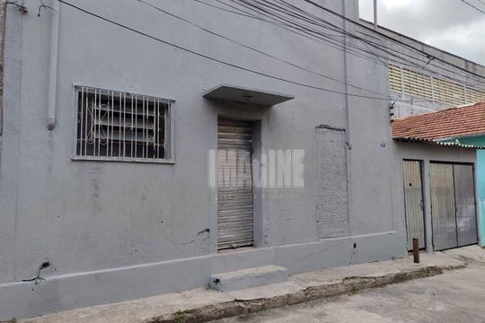Casa à venda com 1 quarto, 200m² em Vila Esperança, São Paulo