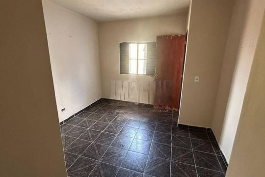 Casa à venda com 1 quarto, 200m² em Vila Esperança, São Paulo