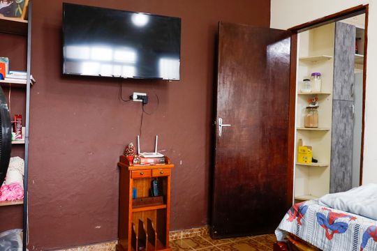 sala de casa à venda com 2 quartos, 249m² em Padroeira, Osasco