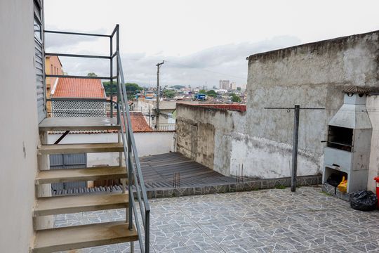 Área comum de casa à venda com 2 quartos, 249m² em Padroeira, Osasco