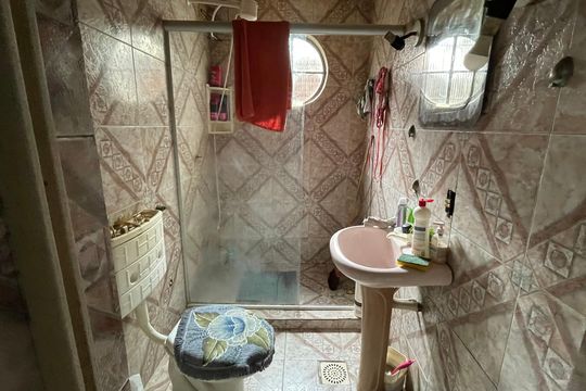 Banheiro de casa à venda com 2 quartos, 100m² em Vila Isabel, Rio de Janeiro