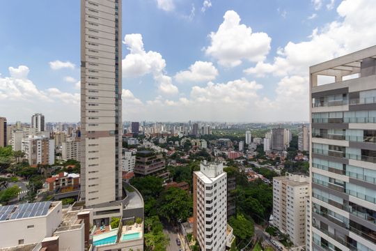 Vista/Varanda de apartamento à venda com 2 quartos, 195m² em Sumarezinho, São Paulo