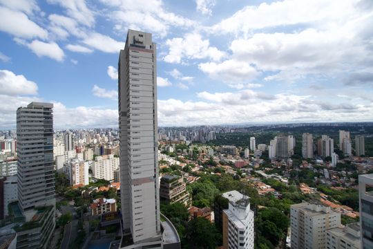 Vista da Sacada de apartamento à venda com 3 quartos, 195m² em Sumarezinho, São Paulo