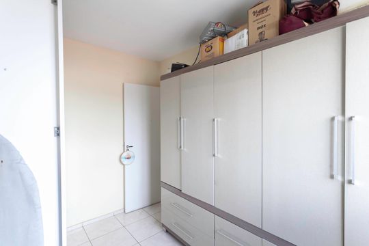 Quarto 2 de apartamento à venda com 3 quartos, 58m² em Arpoador, Contagem