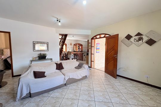 Sala de casa à venda com 3 quartos, 500m² em Corrupira, Jundiaí