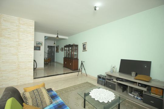 Sala de casa à venda com 4 quartos, 144m² em Vila Humaita, Santo André