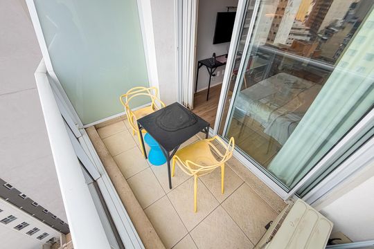 Varanda de kitnet/studio para alugar com 1 quarto, 37m² em Sé, São Paulo