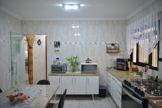 Cozinha de casa à venda com 2 quartos, 250m² em Jardim Las Vegas, Santo André