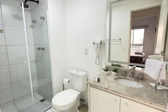 Banheiro Social de apartamento à venda com 1 quarto, 41m² em Centro, Campinas