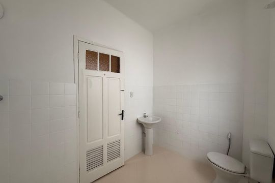 Banheiro social de casa para alugar com 3 quartos, 100m² em Vila Buarque, São Paulo