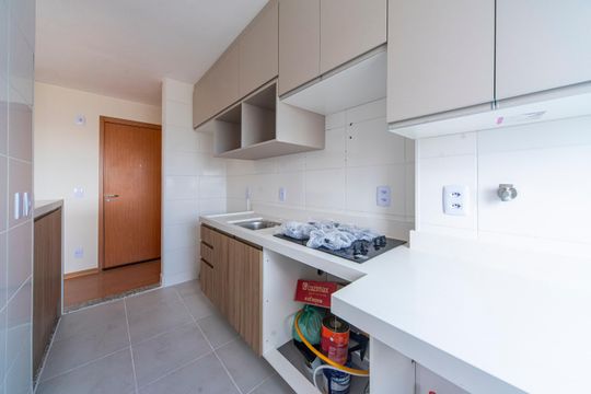 Cozinha  de apartamento à venda com 2 quartos, 43m² em Sumarezinho, Santo André