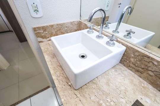 Banheiro de apartamento para alugar com 2 quartos, 48m² em Jardim Celeste, São Paulo