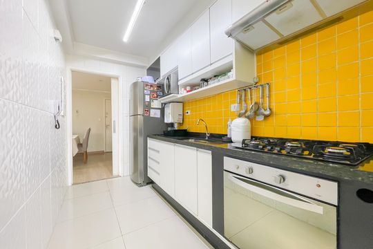 Cozinha de apartamento à venda com 2 quartos, 74m² em Jaguaribe, Osasco