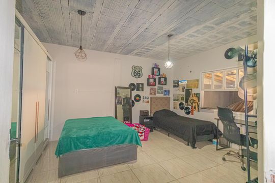 Quarto 1 de casa para alugar com 2 quartos, 200m² em Harmonia, Canoas