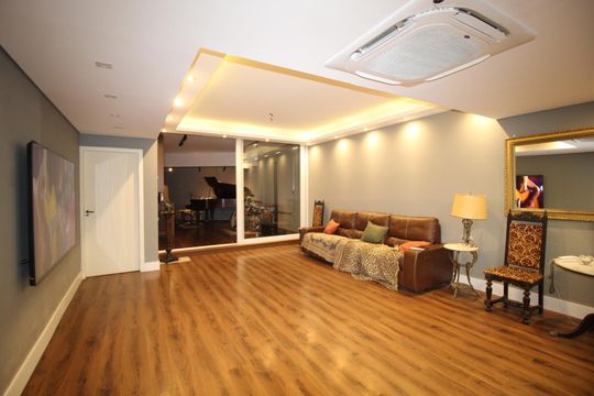 Sala de apartamento para alugar com 3 quartos, 200m² em Moinhos de Vento, Porto Alegre
