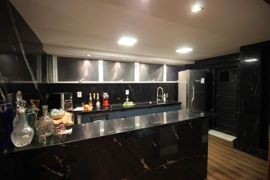 Cozinha de apartamento para alugar com 3 quartos, 200m² em Moinhos de Vento, Porto Alegre