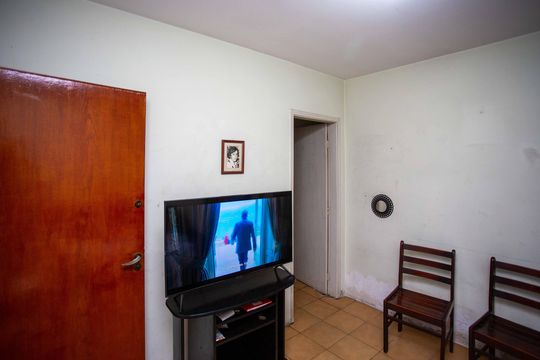 Sala de casa à venda com 2 quartos, 110m² em Jardim Miriam, São Paulo