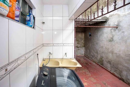 Área de Serviço de casa à venda com 2 quartos, 110m² em Jardim Miriam, São Paulo