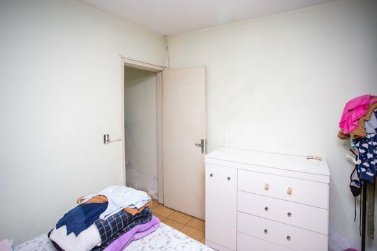 Quarto 2 de casa à venda com 2 quartos, 110m² em Jardim Miriam, São Paulo