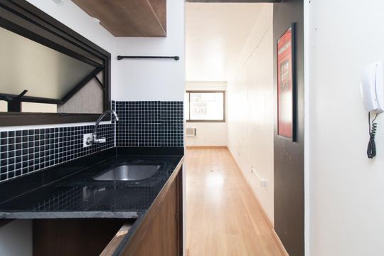 Cozinha de apartamento para alugar com 1 quarto, 44m² em Centro Histórico, Porto Alegre