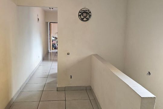 Corredor de casa à venda com 4 quartos, 154m² em Planalto, São Bernardo do Campo