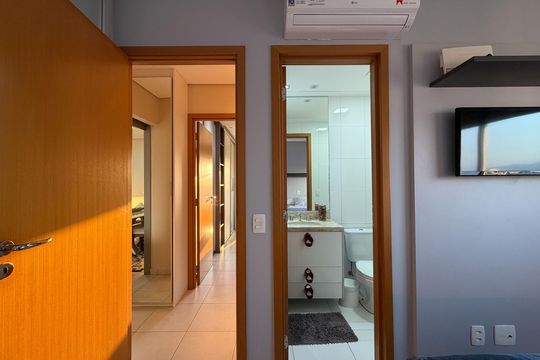 Suite 1 de apartamento para alugar com 2 quartos, 84m² em Gonzaga, Santos