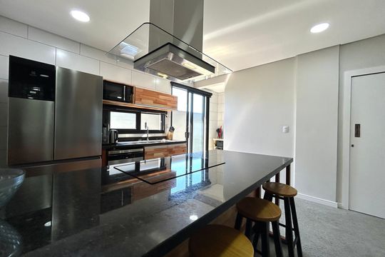 Cozinha  de casa para alugar com 3 quartos, 210m² em Campeche, Florianópolis