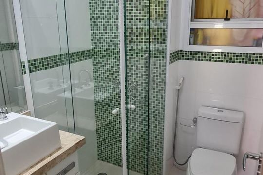 Banheiro de apartamento à venda com 3 quartos, 71m² em Jardim das Samambaias, Jundiaí
