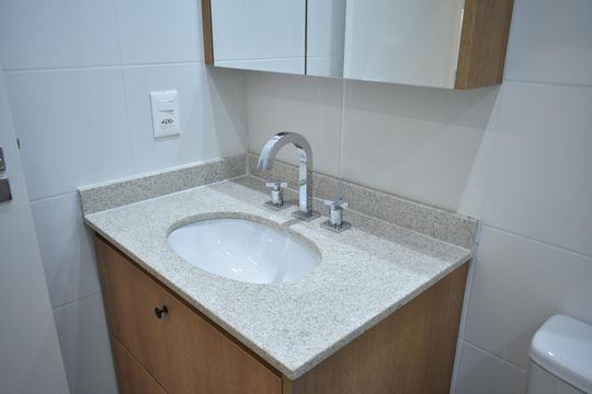 Studio Banheiro de kitnet/studio à venda com 0 quarto, 27m² em Vila Clementino, São Paulo