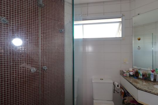Banheiro Social de apartamento à venda com 3 quartos, 100m² em Jardim, Santo André
