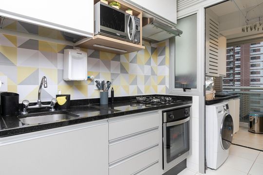 Cozinha de apartamento à venda com 2 quartos, 68m² em Santo Amaro, São Paulo